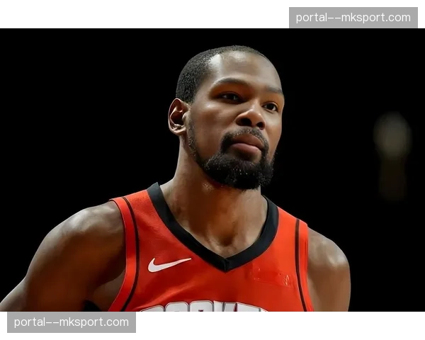 杜兰特谈转型：12助攻创纪录因更注重团队转换节奏