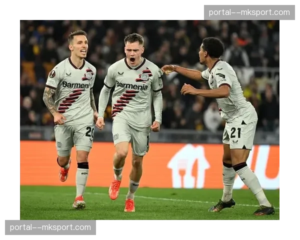 勒沃库森2-0战胜云达不莱梅,继续以不败领跑积分榜。 勒沃库森2-0战胜云达不莱梅,继续以不败领跑积分榜。